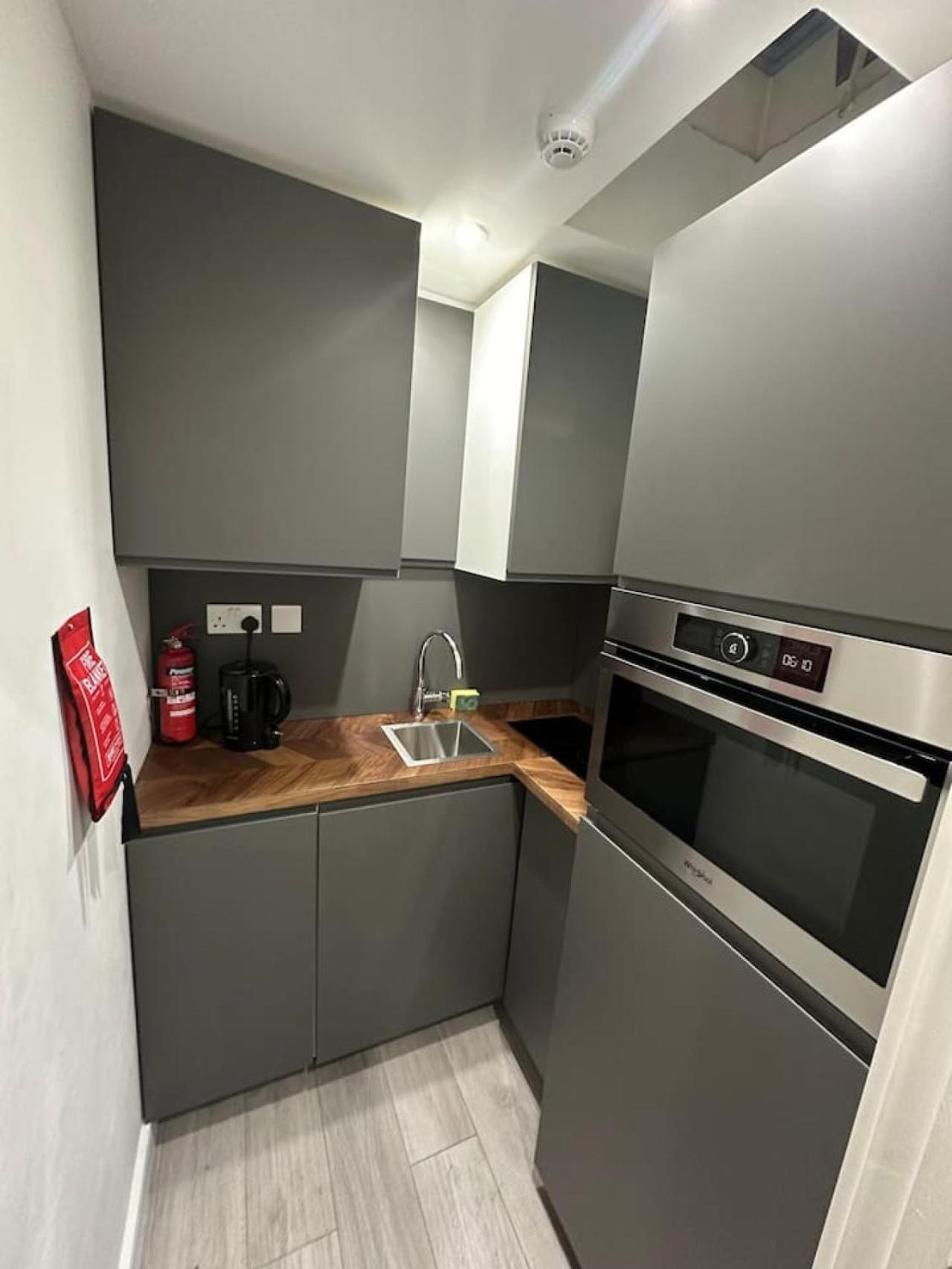 Lejlighed Small Flat Zone 1 London