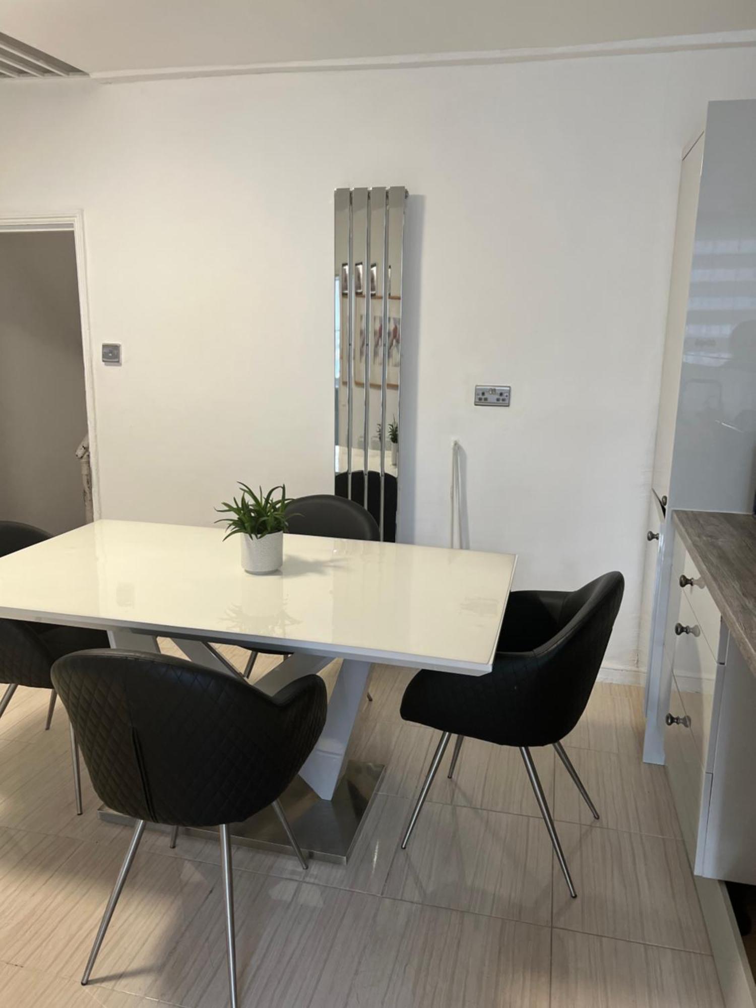 Privatunterkunft Private Room4 London