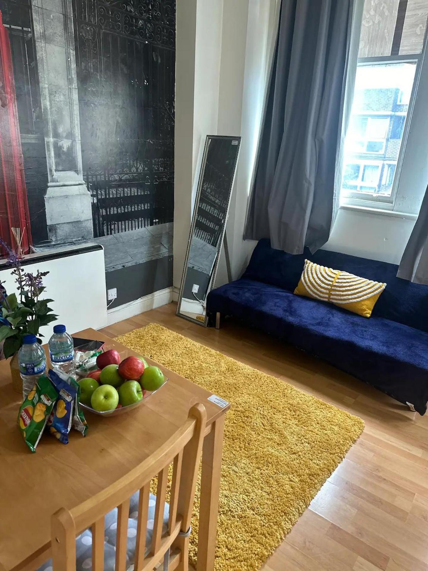 Lägenhet Charming 1-bed In *