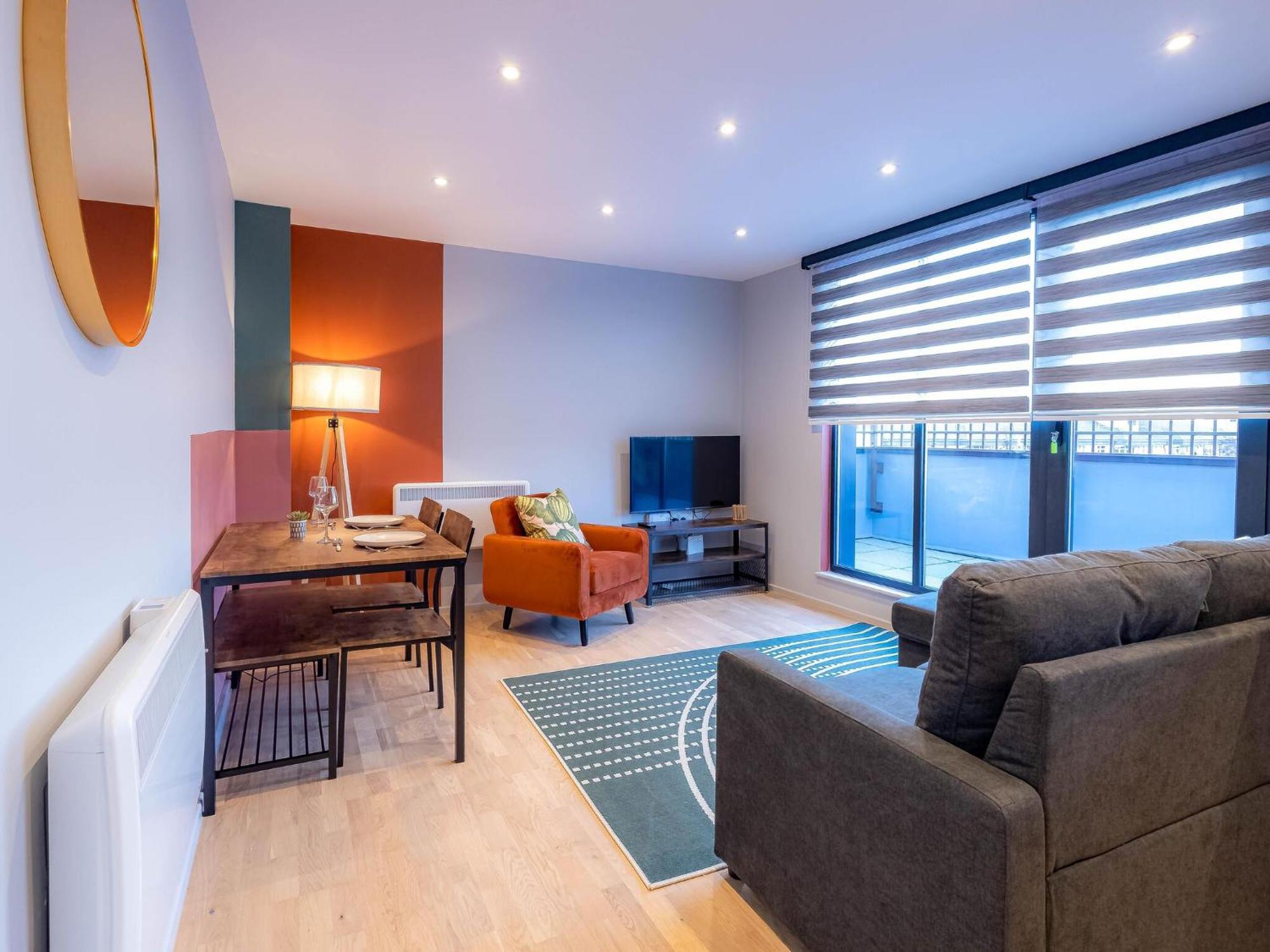 Luxurious Hackney Near Train Station Feriehus London