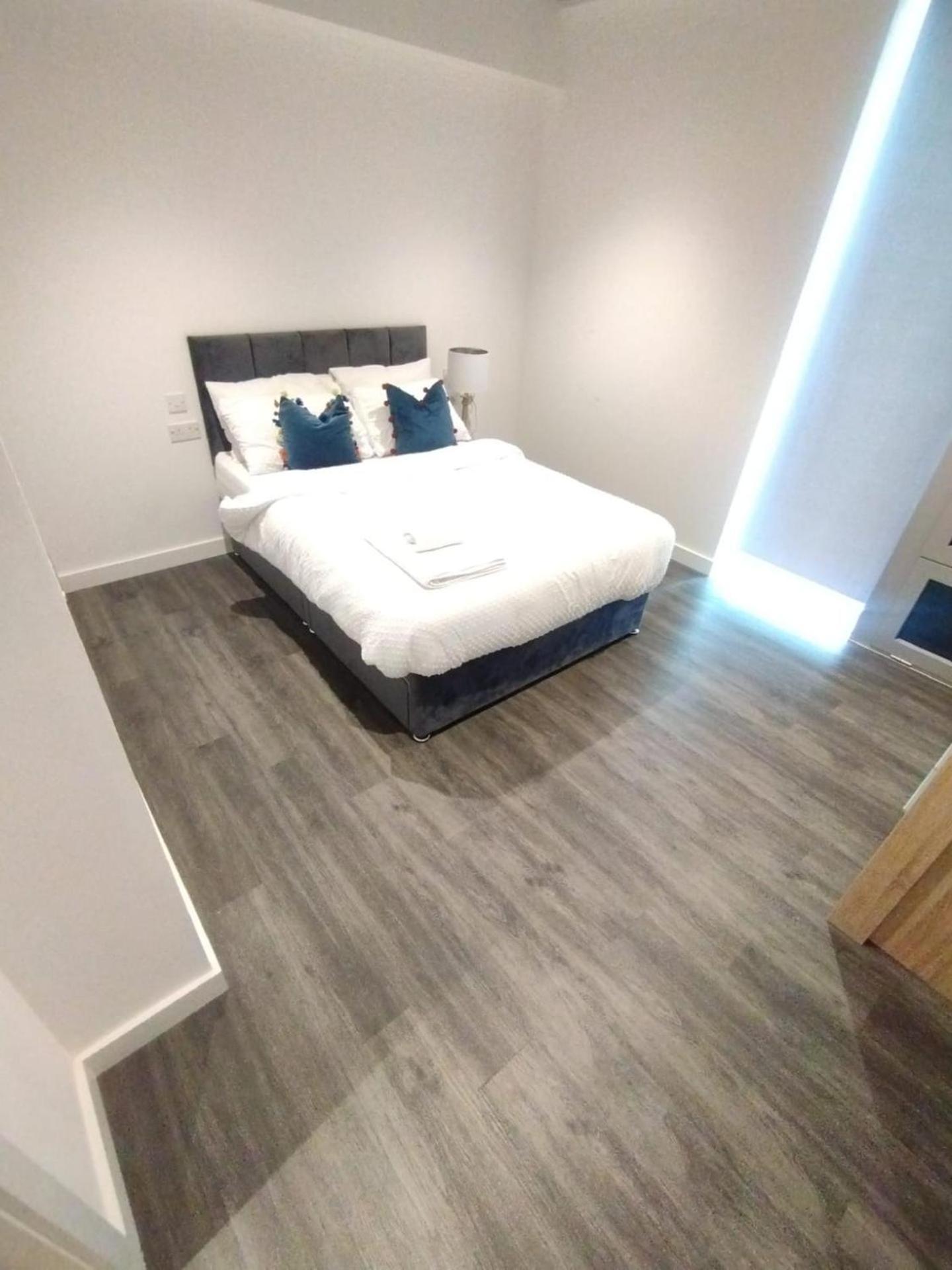 Charming 3-bed In Apartment *