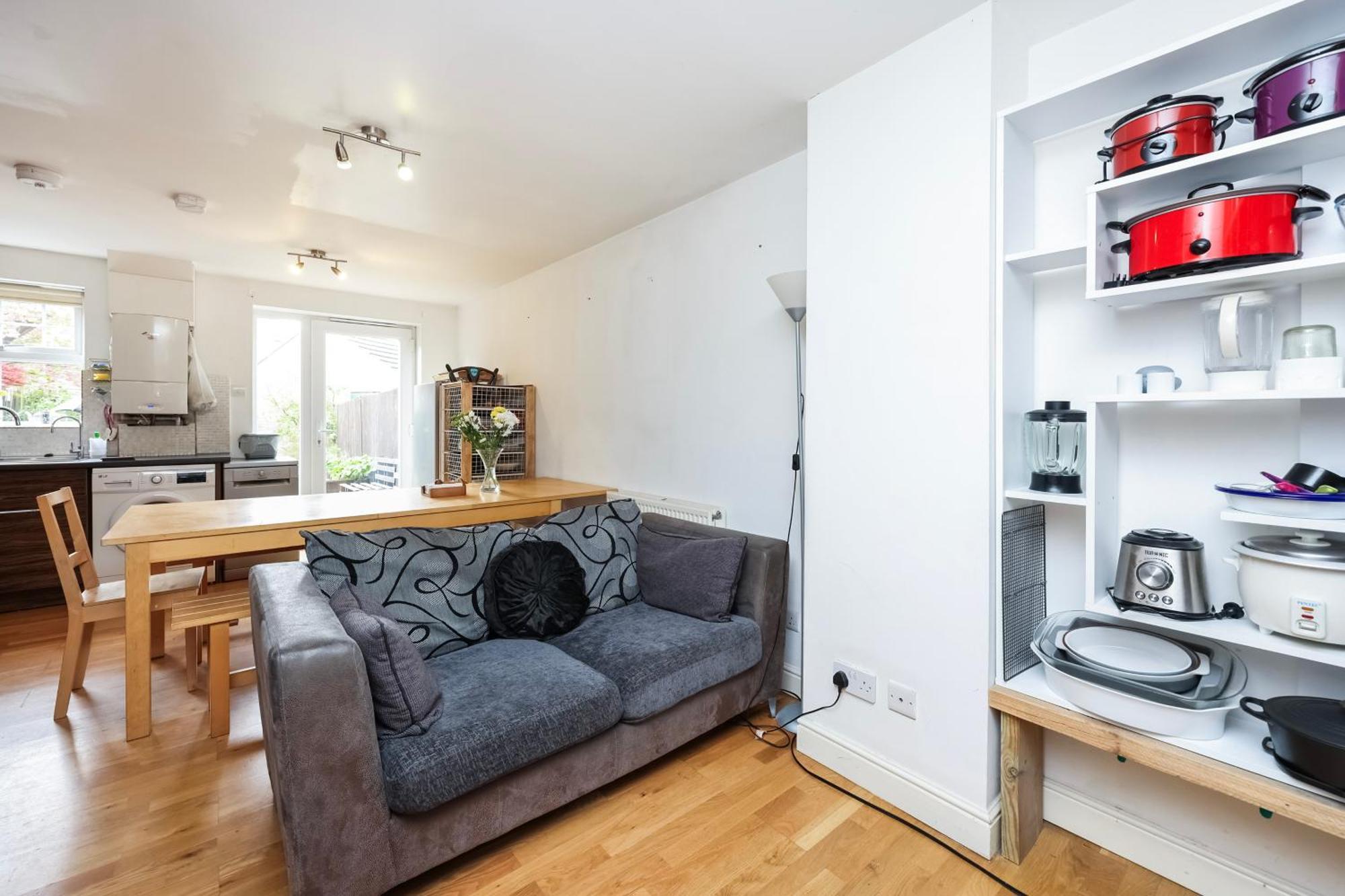 Apartment Double Bedroom In Clapham *