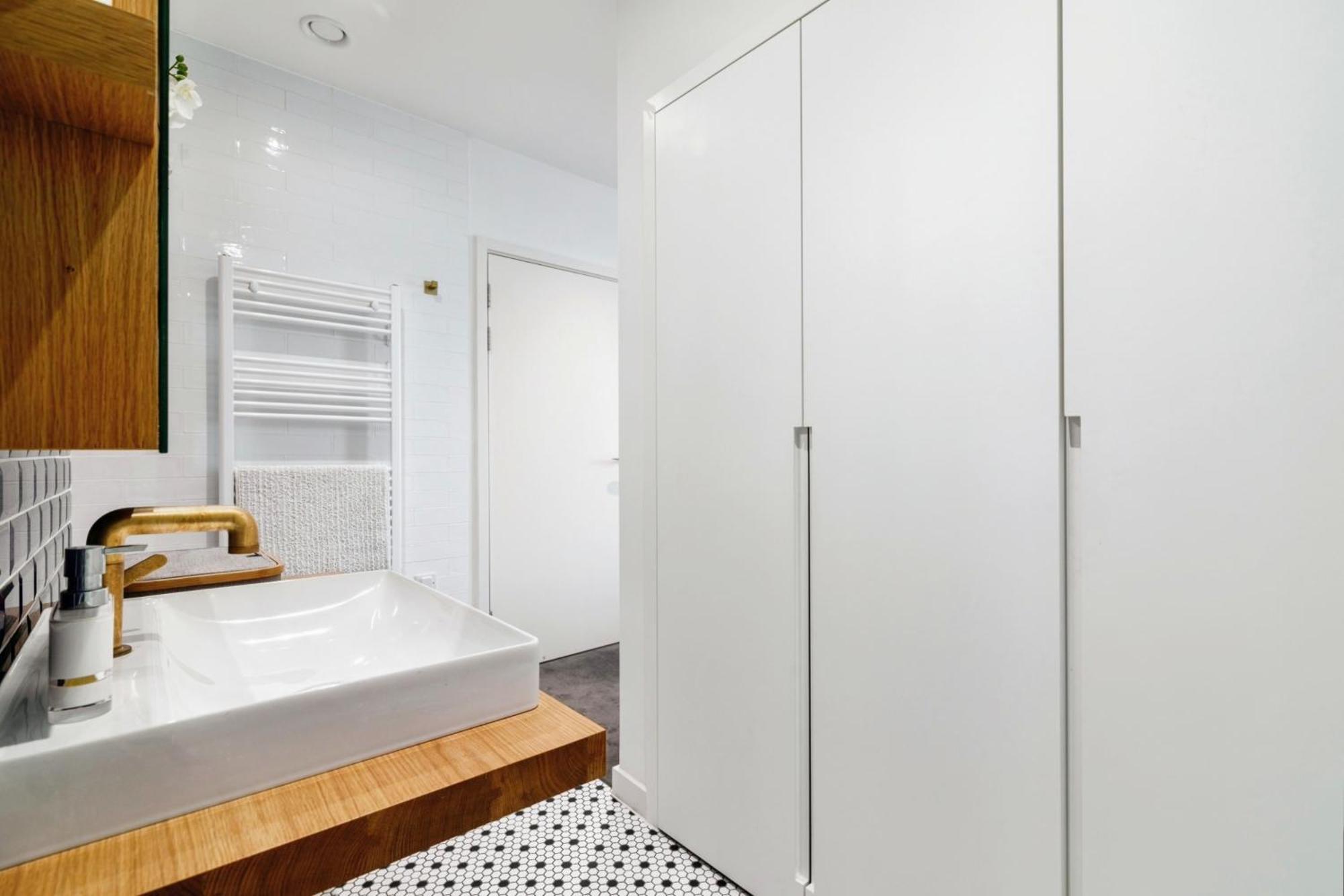 Chic 2 Bedroom Flat With Balcony Appartement Londen