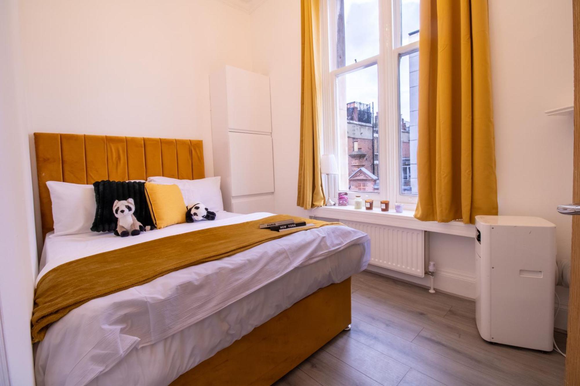 Spacious 3-bedroom In Exclusive Mayfair 7gc Apartment *