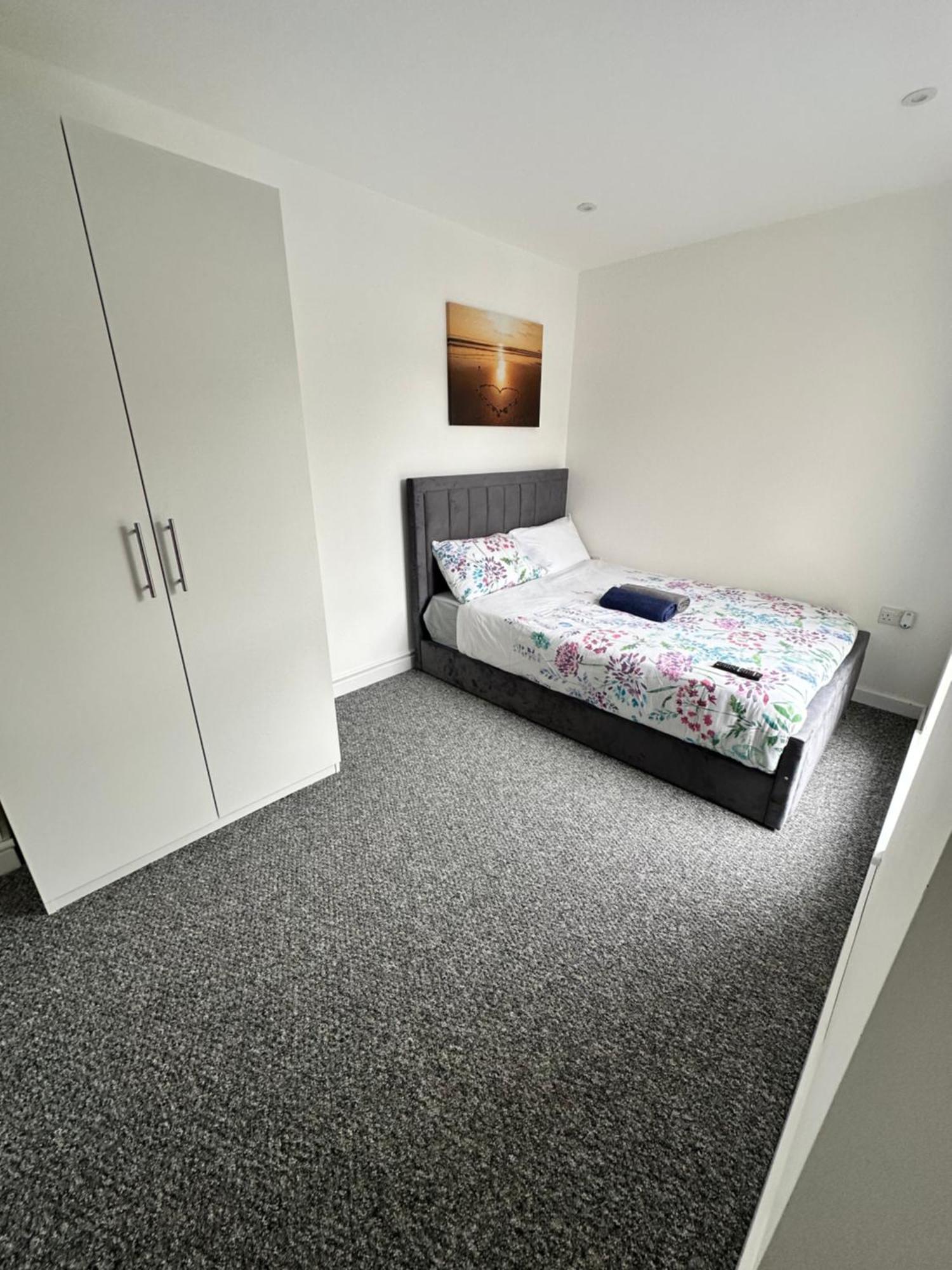 Apartment 4 Bedroom House Upper Tulse Hill, London, Sw2 2rp