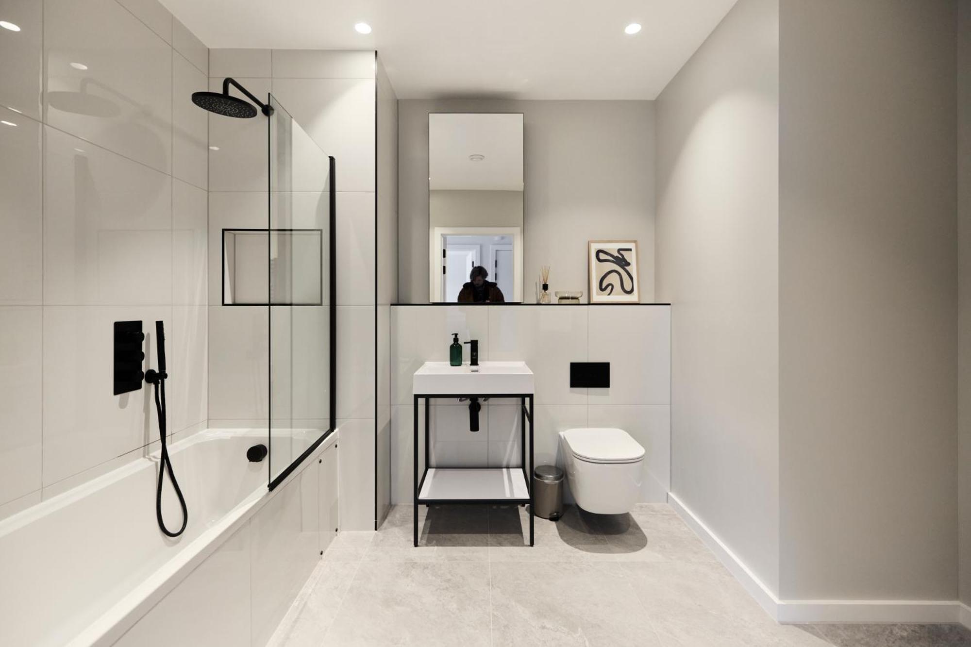The Brondesbury Scenery - Bright 1bdr Flat With Balcony & Parking Appartamento
