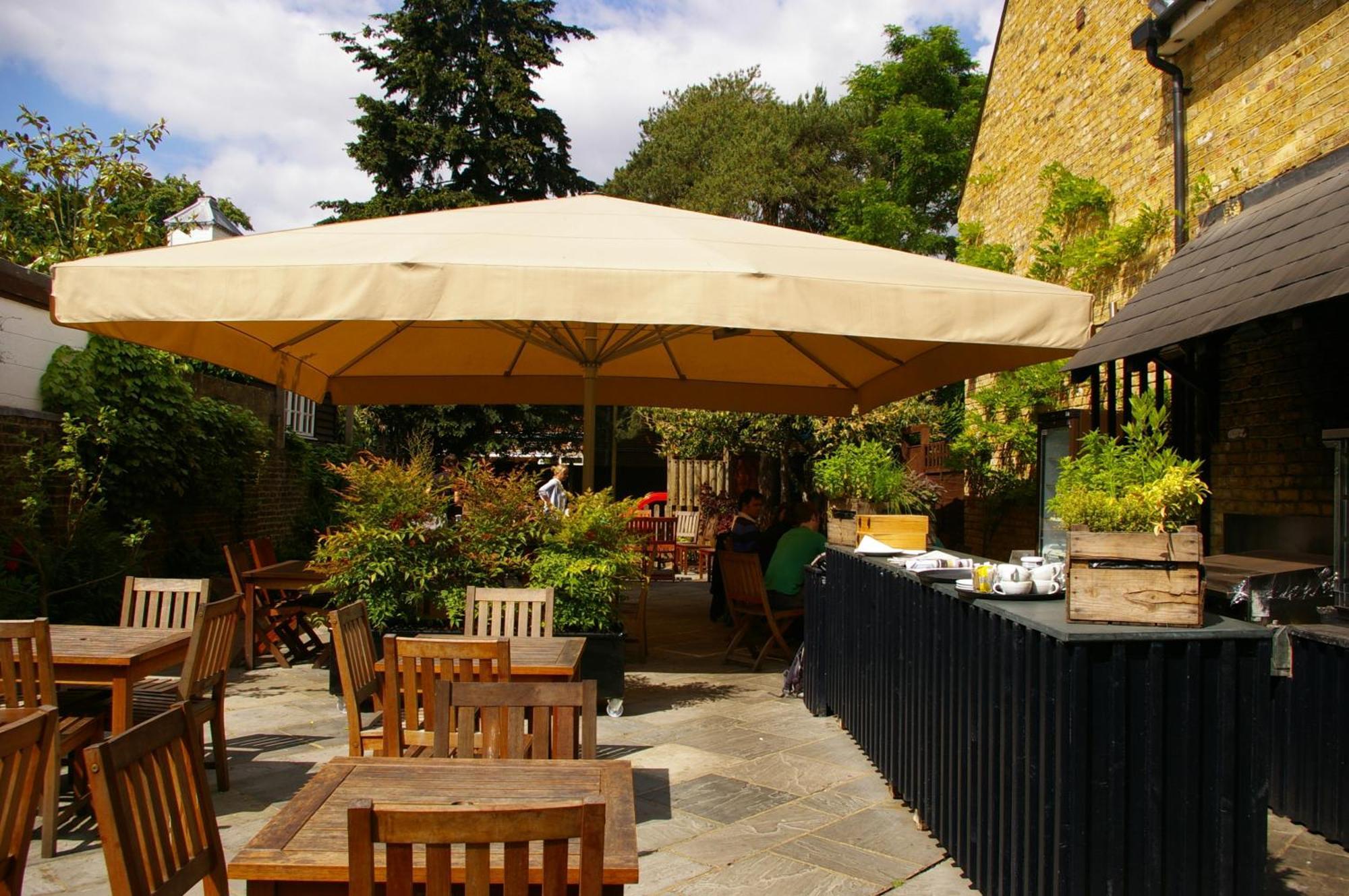 Hotell The Victoria
