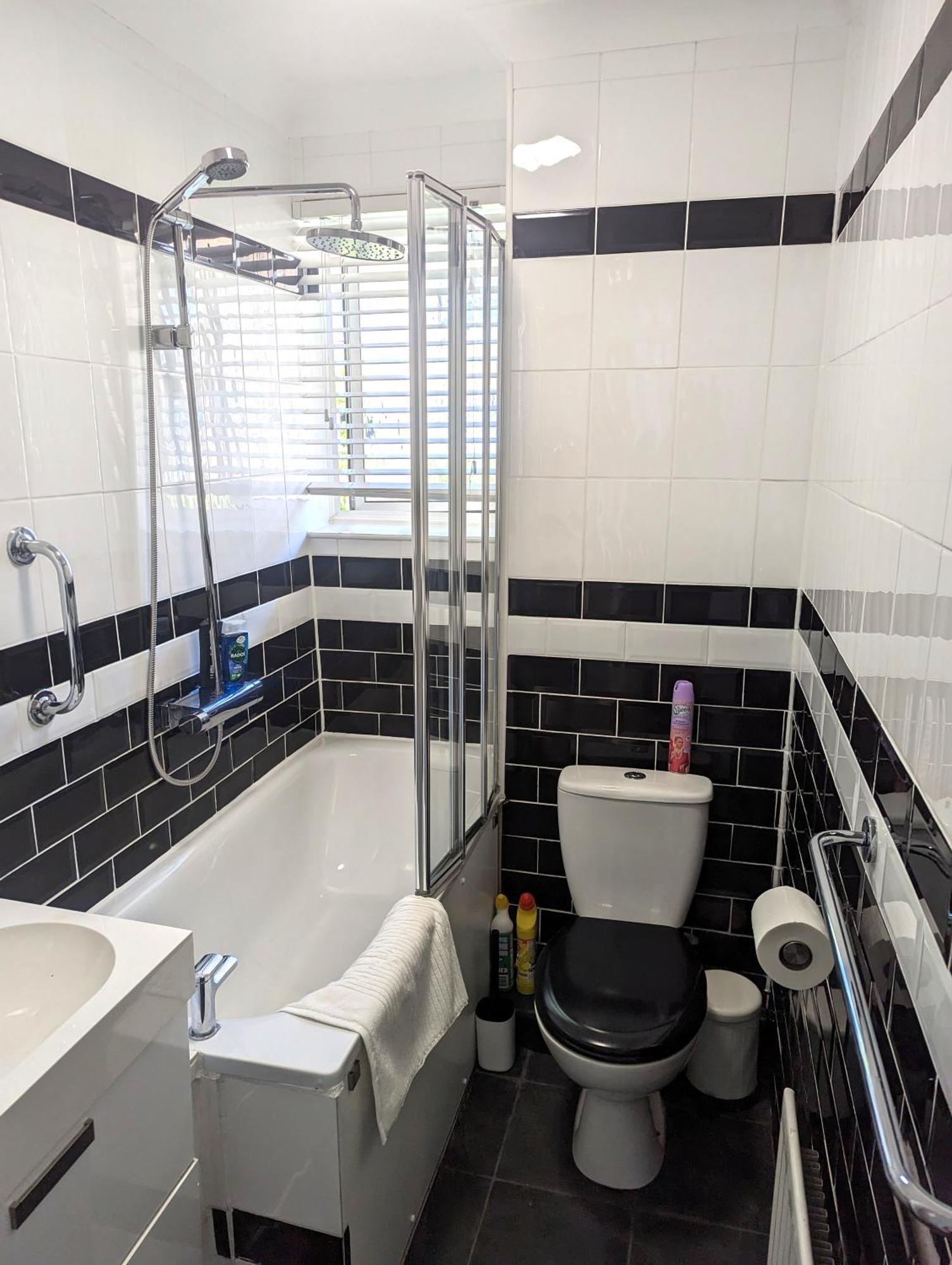 Charming 2-bed Garden Flat *
