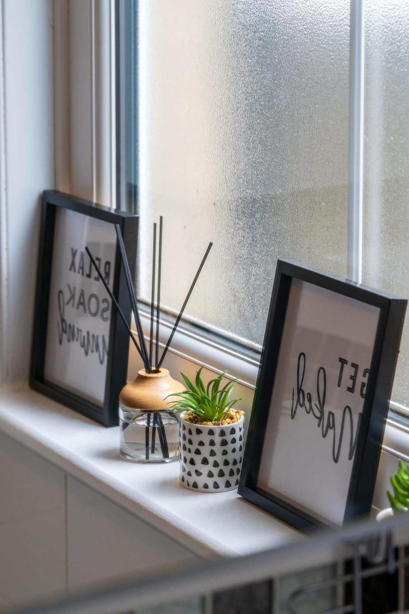 Modern 3 Bedroom In Wimbeldon Park * Londen