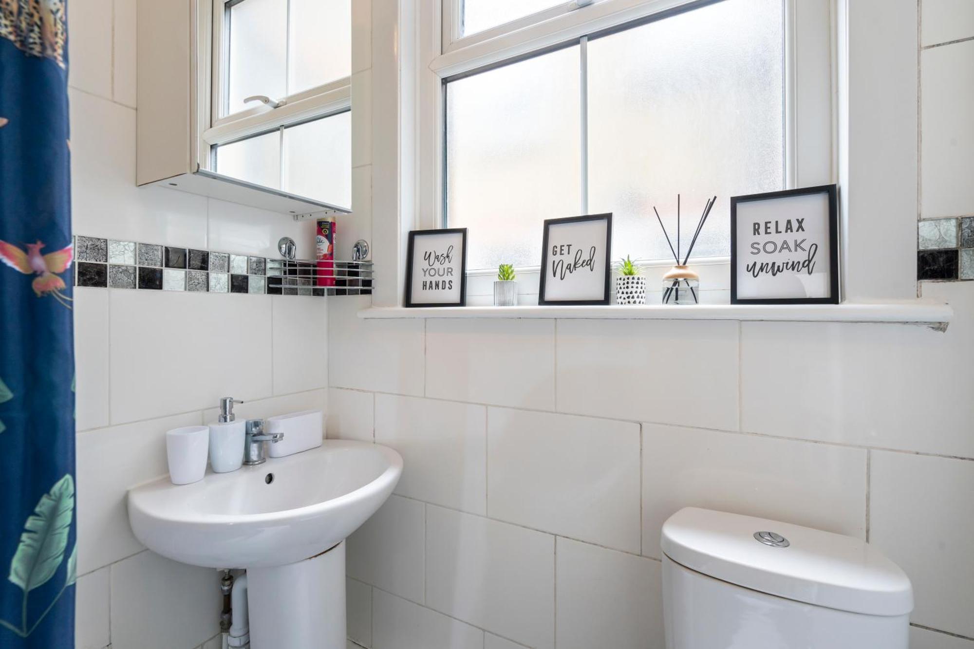 Modern 3 Bedroom In Wimbeldon Park Appartement