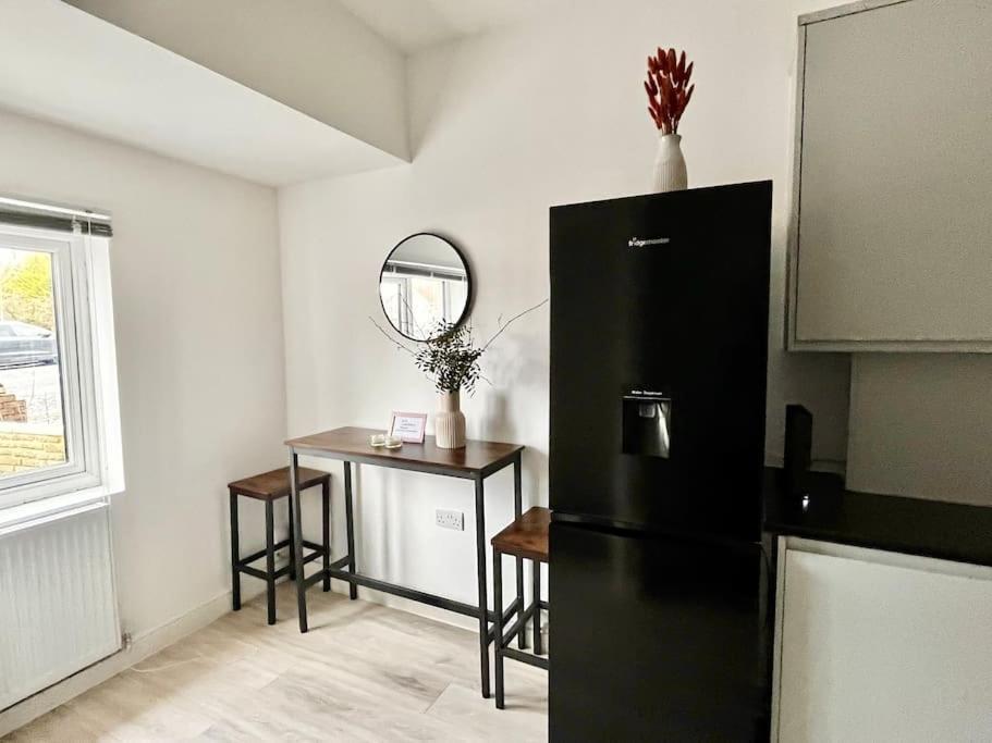 Modern Boutique Great Location Appartement Londen