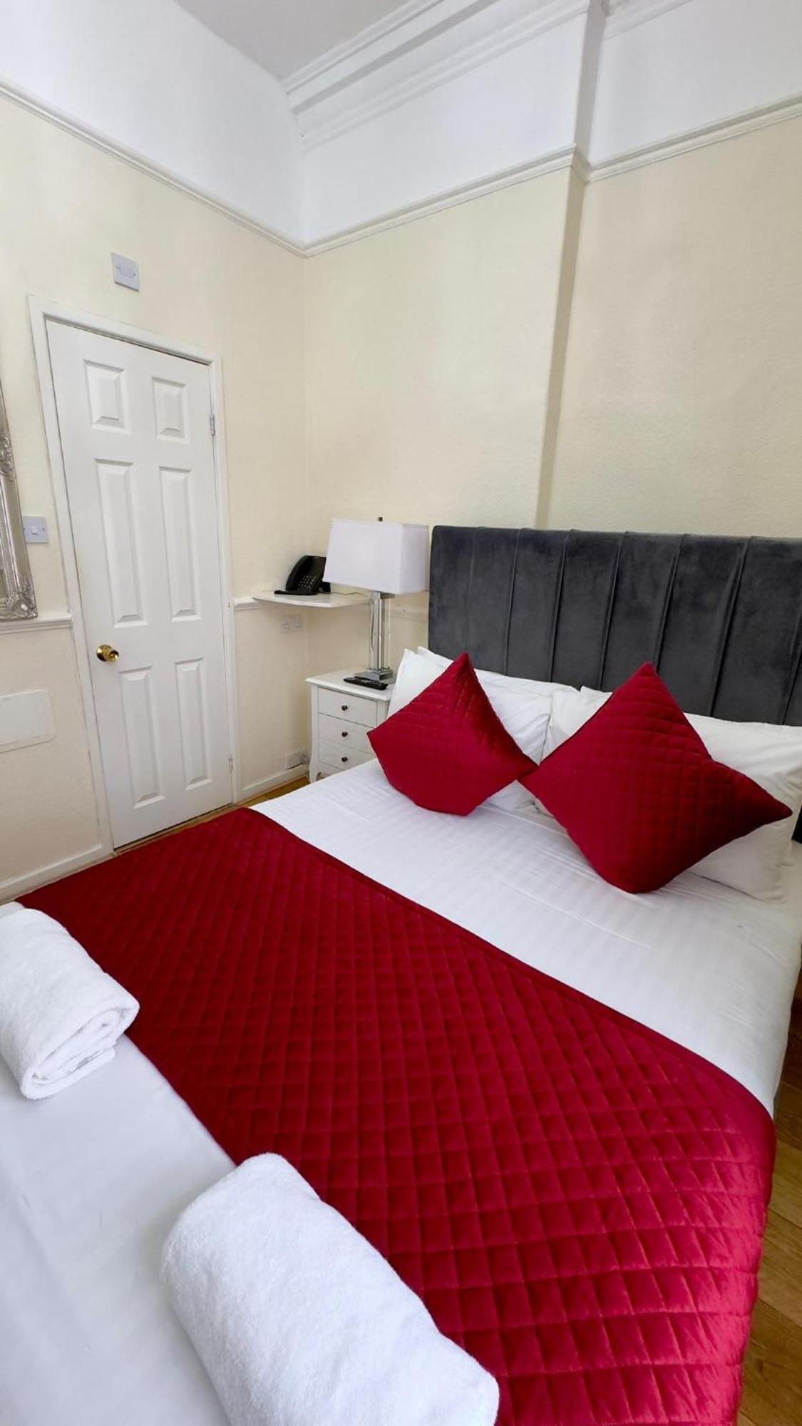 Hotell Classic Hyde Park 2*