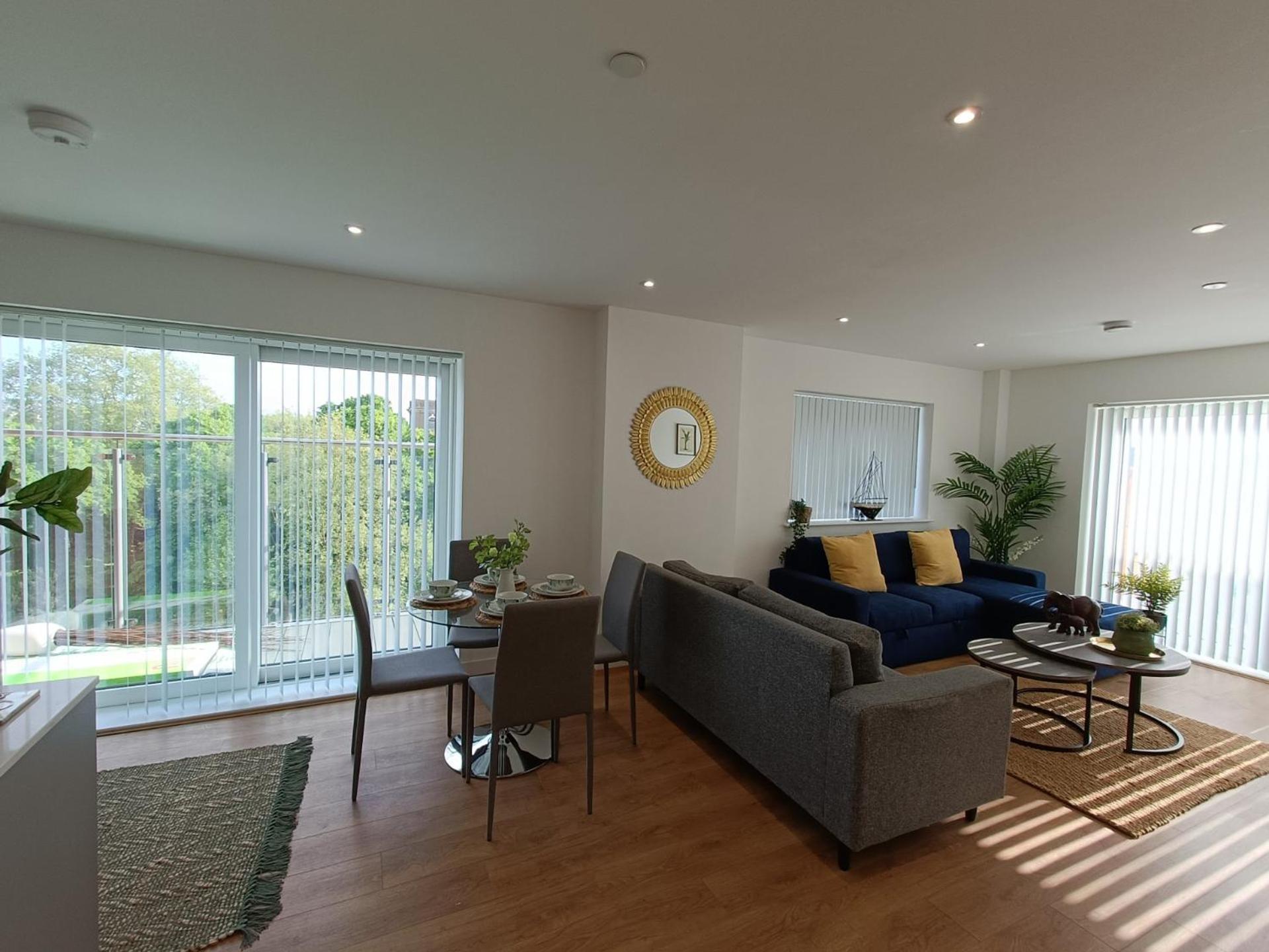 Lägenhet Snuggle - Riverside - Views Over Looking River Thames, Close To O2 Arena, Excel, Airport, Thames Clipper- River Boat Service, Woolwich Ferry, Onsite Parking, Twin Option Available