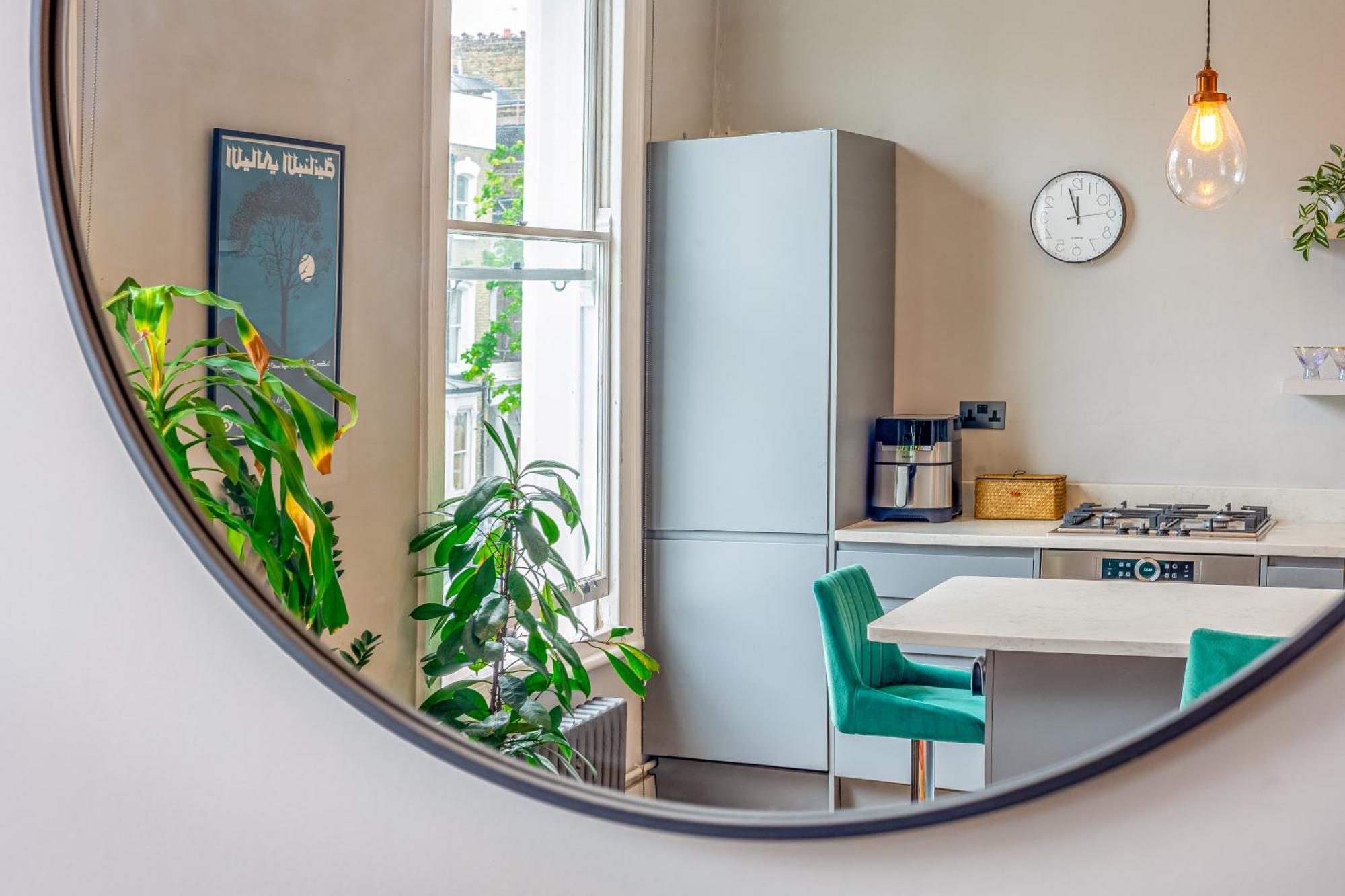 Exquisite Bright 1br Flat, 2 Min To Canonbury Tube Lägenhet London