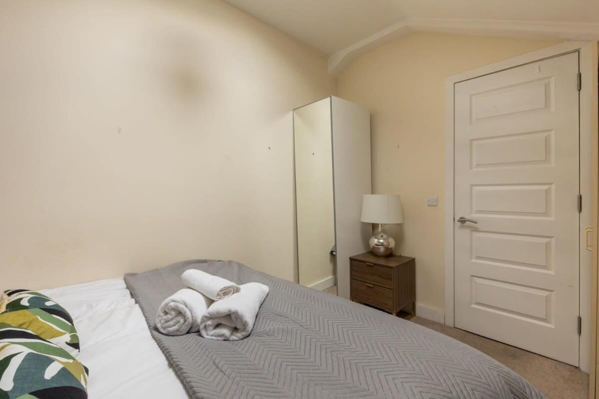 Leilighet Lovely 1 Bed Attic In Brixton London