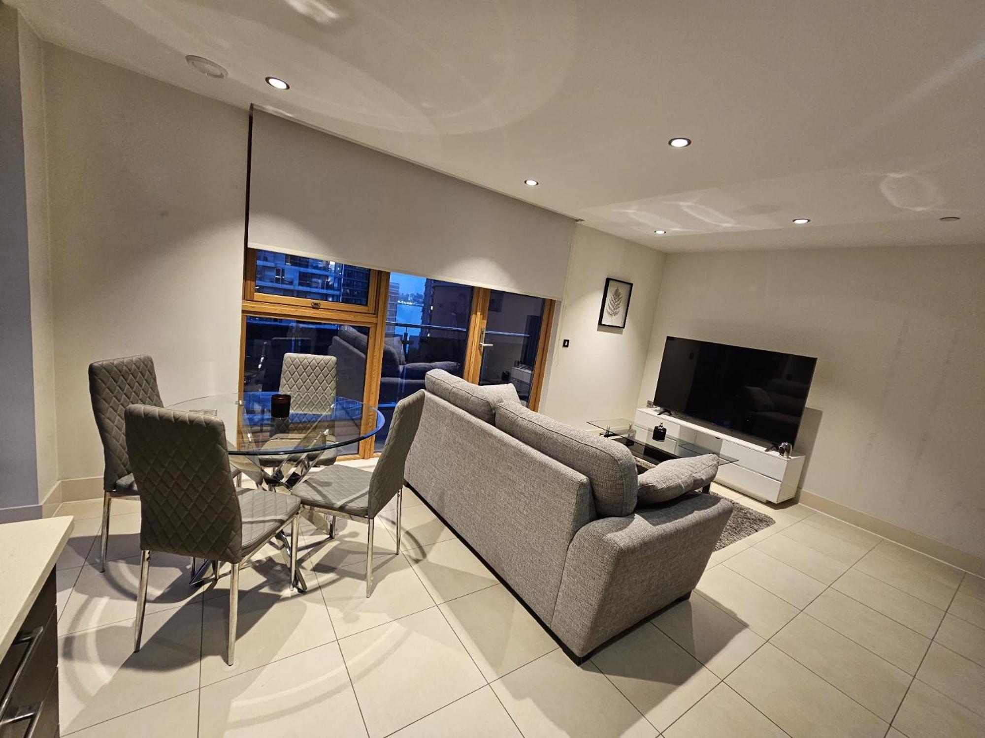 Luxury In Canary Wharf London