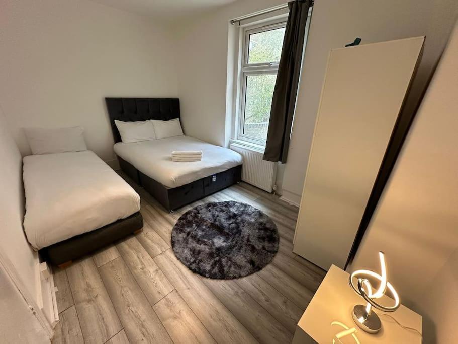 Ground Floor One Bedroom Flat Leilighet *