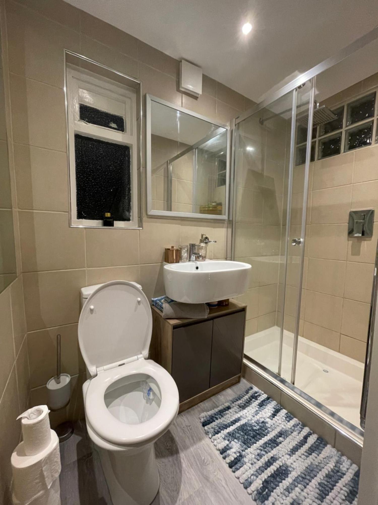 Privat bolig Queen Bedroom In Maida Vale London
