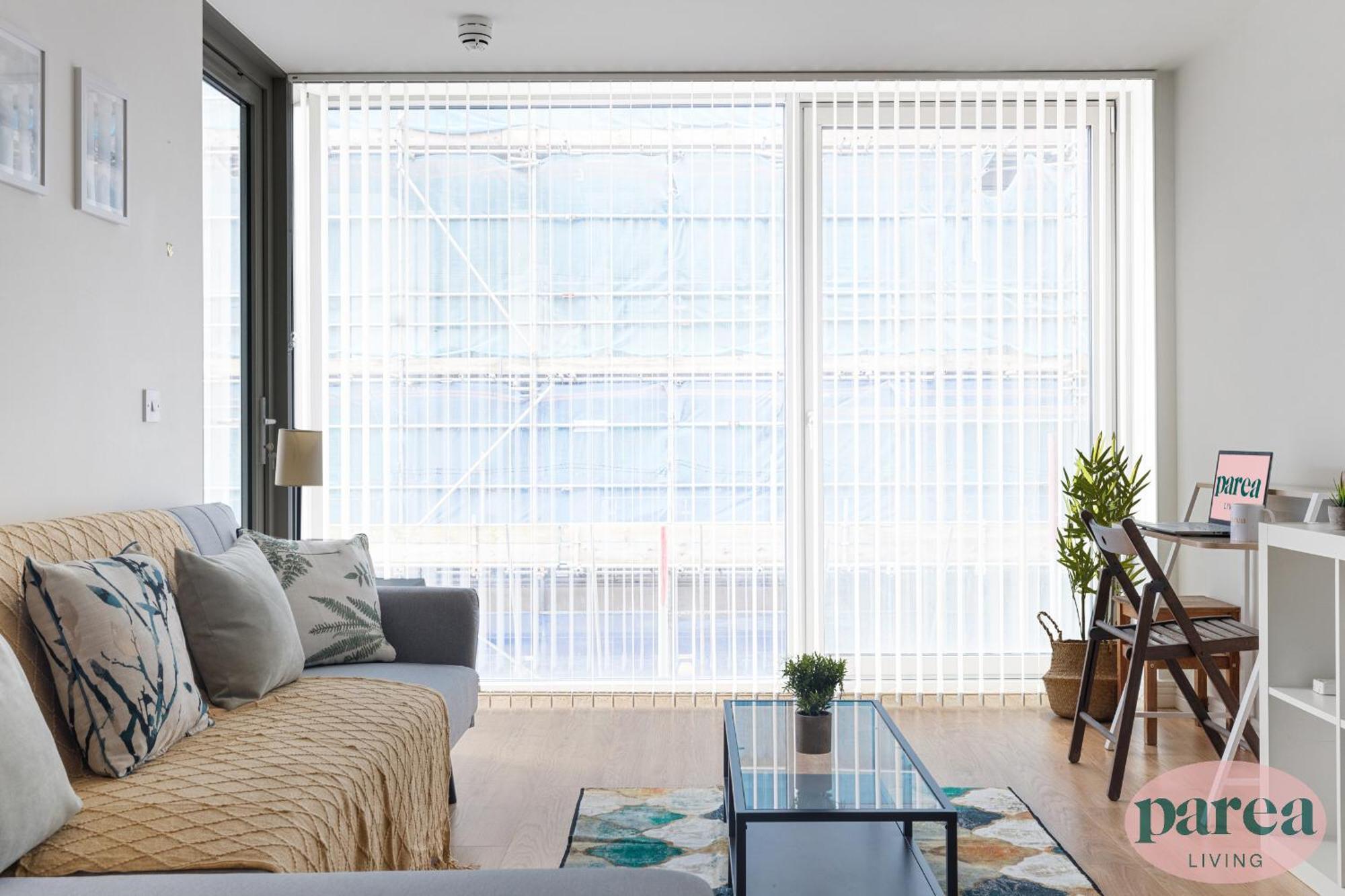 Parea Living - Colorful North With Balcony Views Appartement Londen