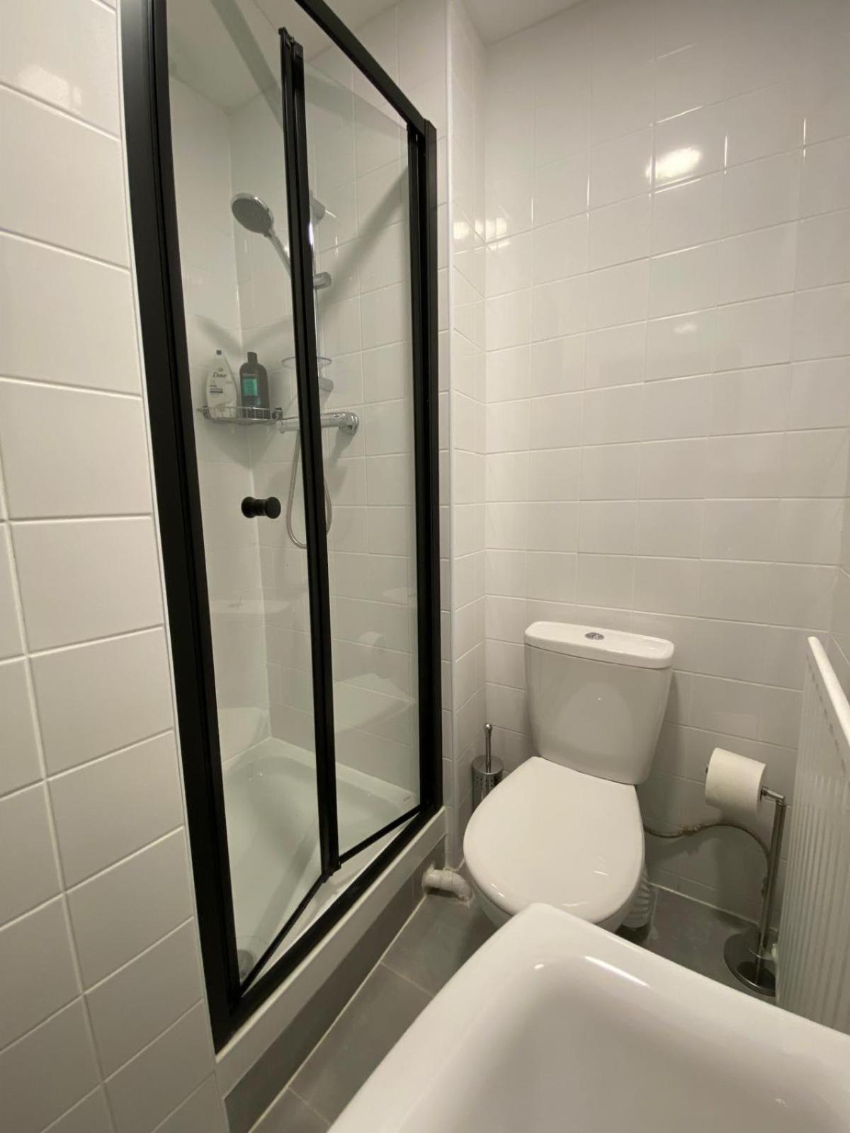 Comfy Private Bedrooms Across The Euston Station *