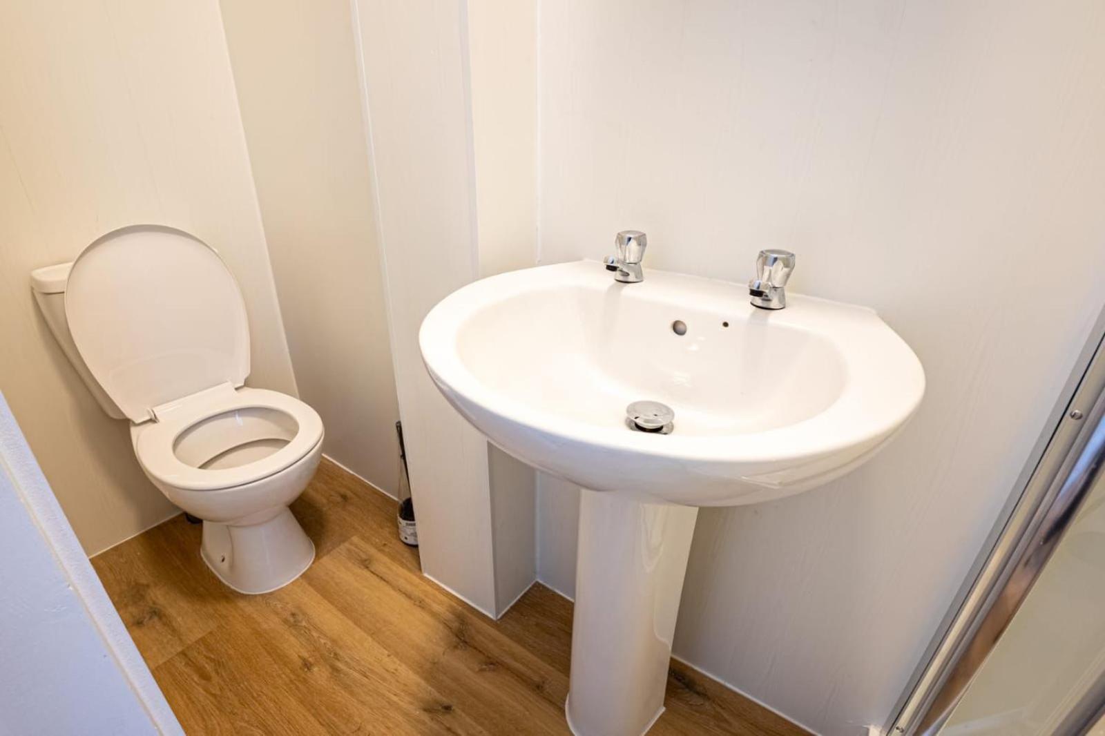 Docklands Near Excel And Airport 2 Double Ensuites For Up To 4 People Privat overnatting London