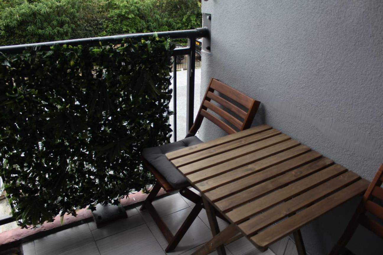 Leilighet 2 Bedroom Entire Flat 2 Minutes From Underground London