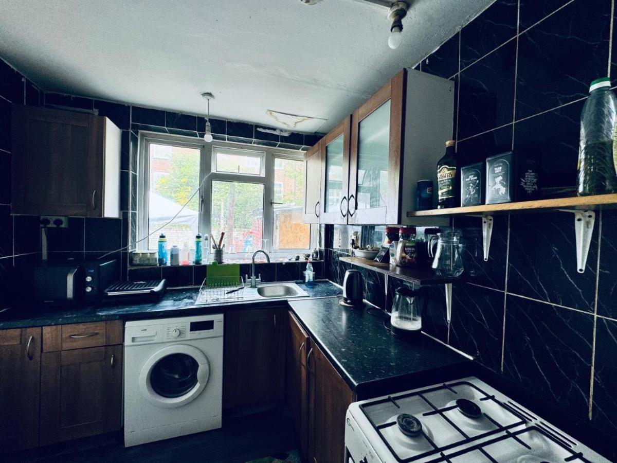 Whitechapel Lindley House R2 Guest house *