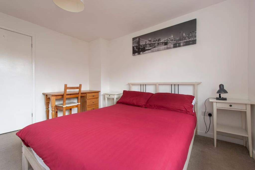 Hébergement de vacances Lovely 2-bed 15 Minutes To