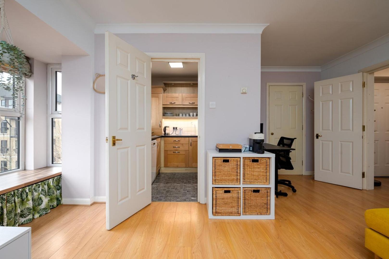 Guestready - Sunny Victoria Hall Apartment