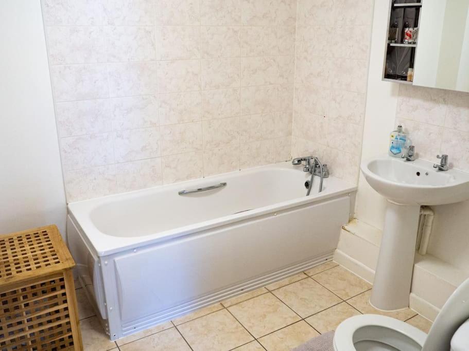 Leilighet Adorable Hackney Flat With Balcony London