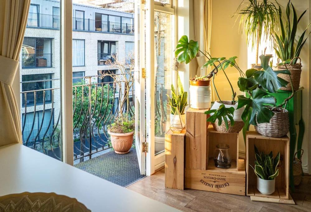 Adorable Hackney Flat With Balcony Leilighet London