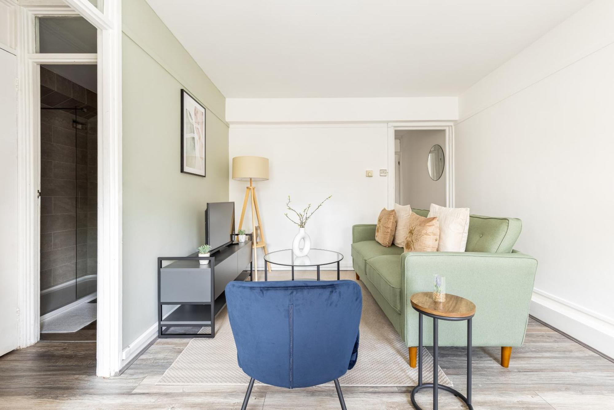 The Pimlico Flat * London