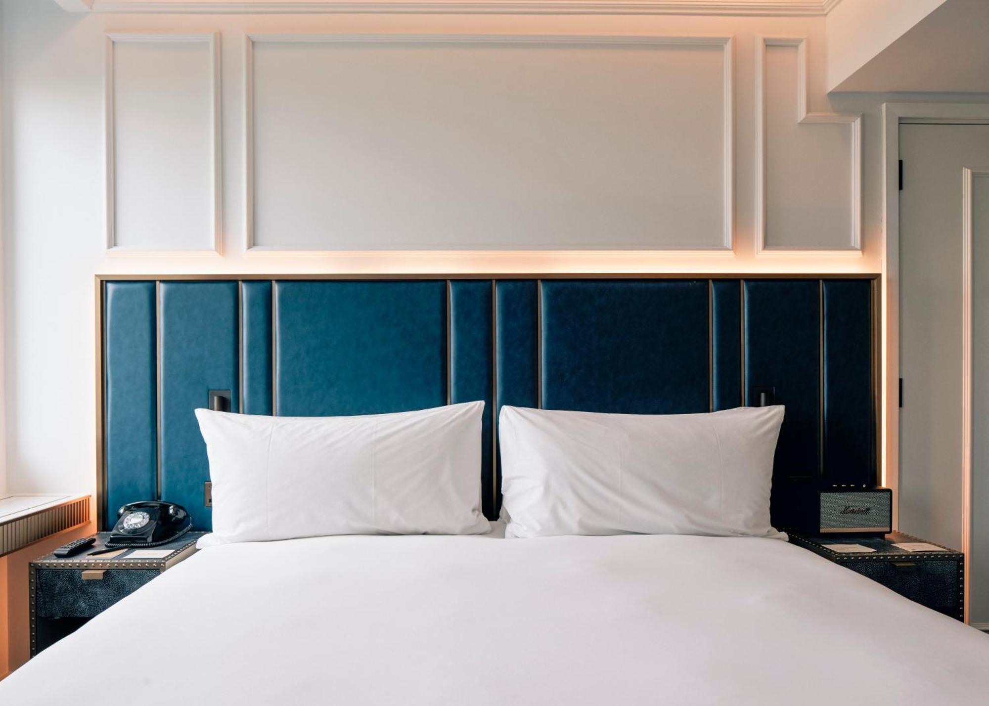 Page8, Page Hotell