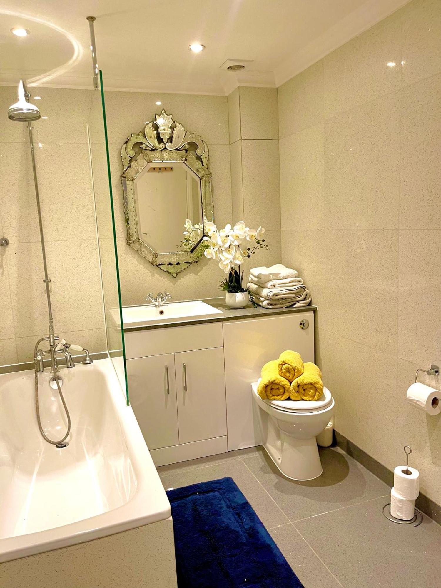 Private 1 Bed Flat In Chelsea Leilighet *