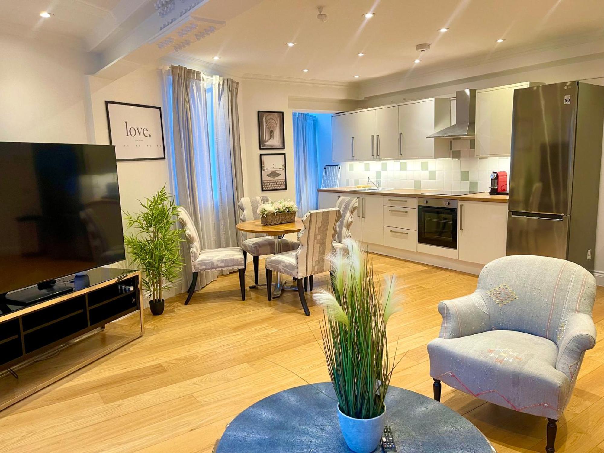 Modern 2 Beds Flat In Chelsea Appartamento Londra