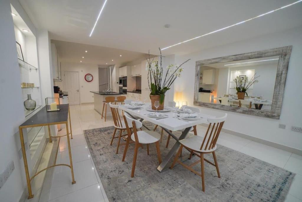The Prestigious With Modern Elegance Leilighet