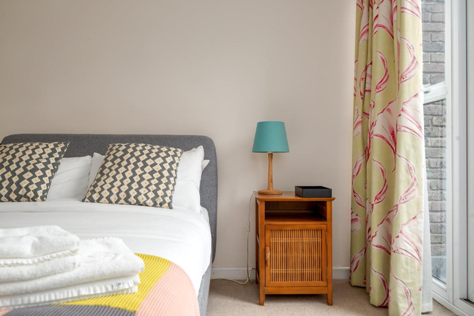 Lejlighed Guestready - Lovely Ground Floor Duplex With Patio In Southbank *