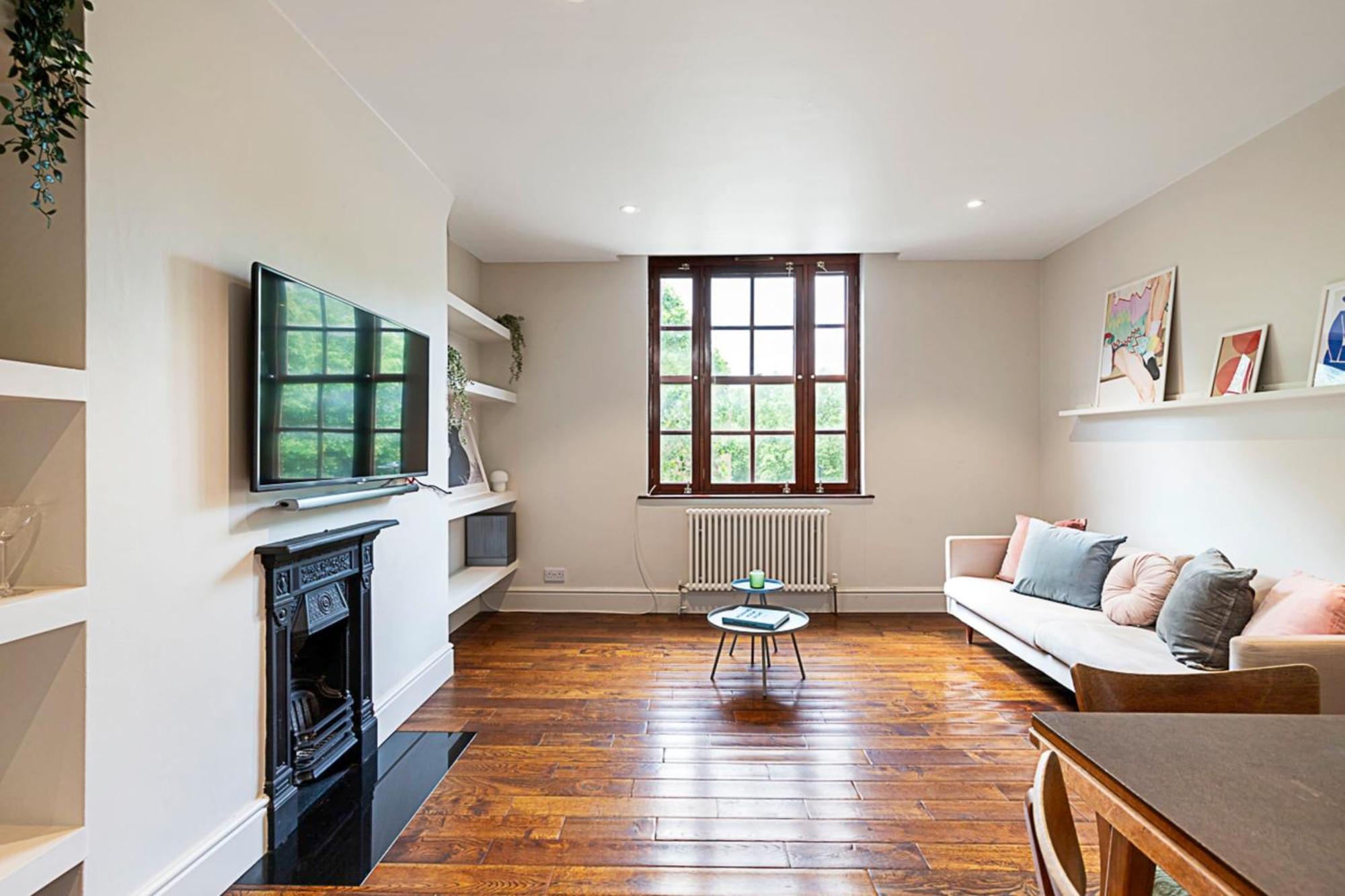 Apartment Stylish Riverside Retreat In *