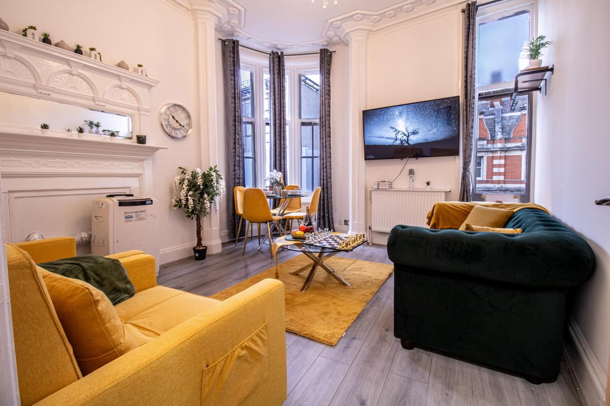 Spacious 3-bedroom In Exclusive Mayfair 7gc Apartment *