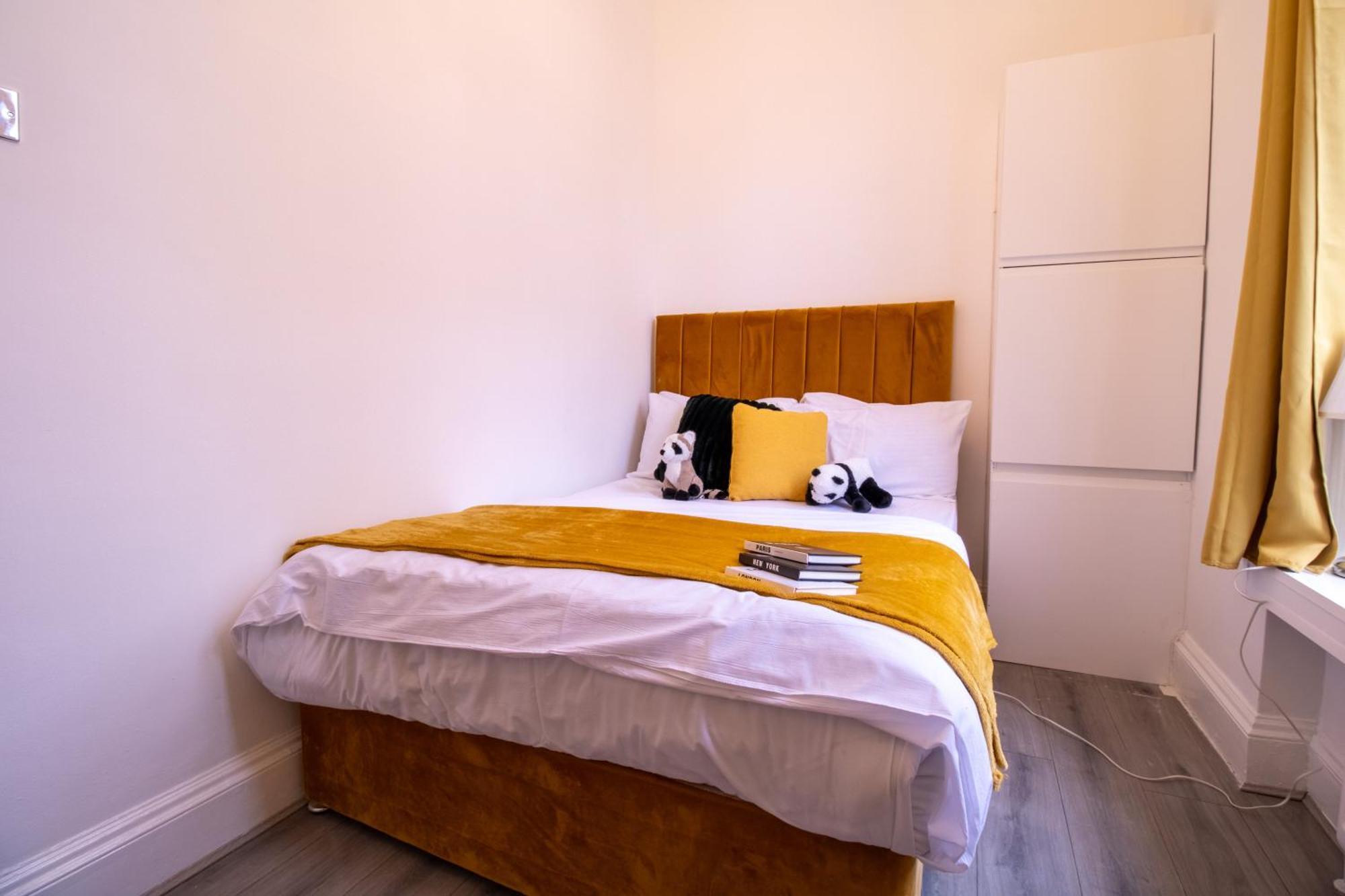 Spacious 3-bedroom In Exclusive Mayfair 7gc Apartment