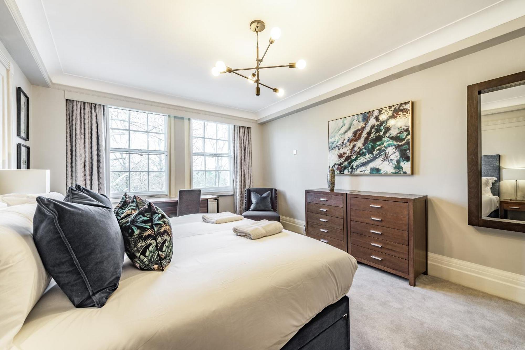 Regents Park Apartment London