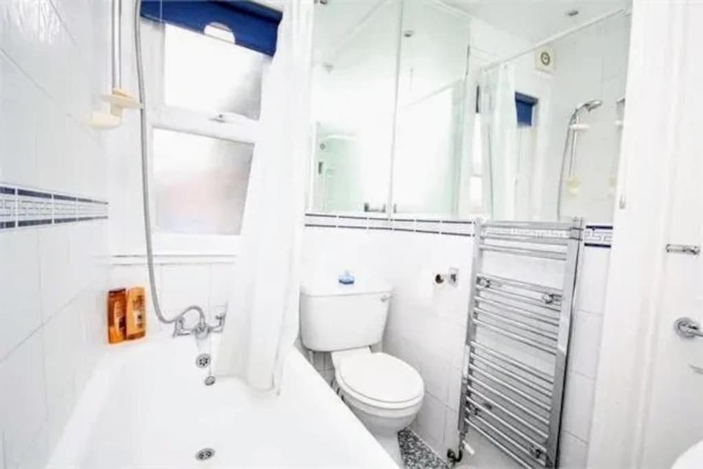 Appartement Ground Floor 3 Bedroom Flat *