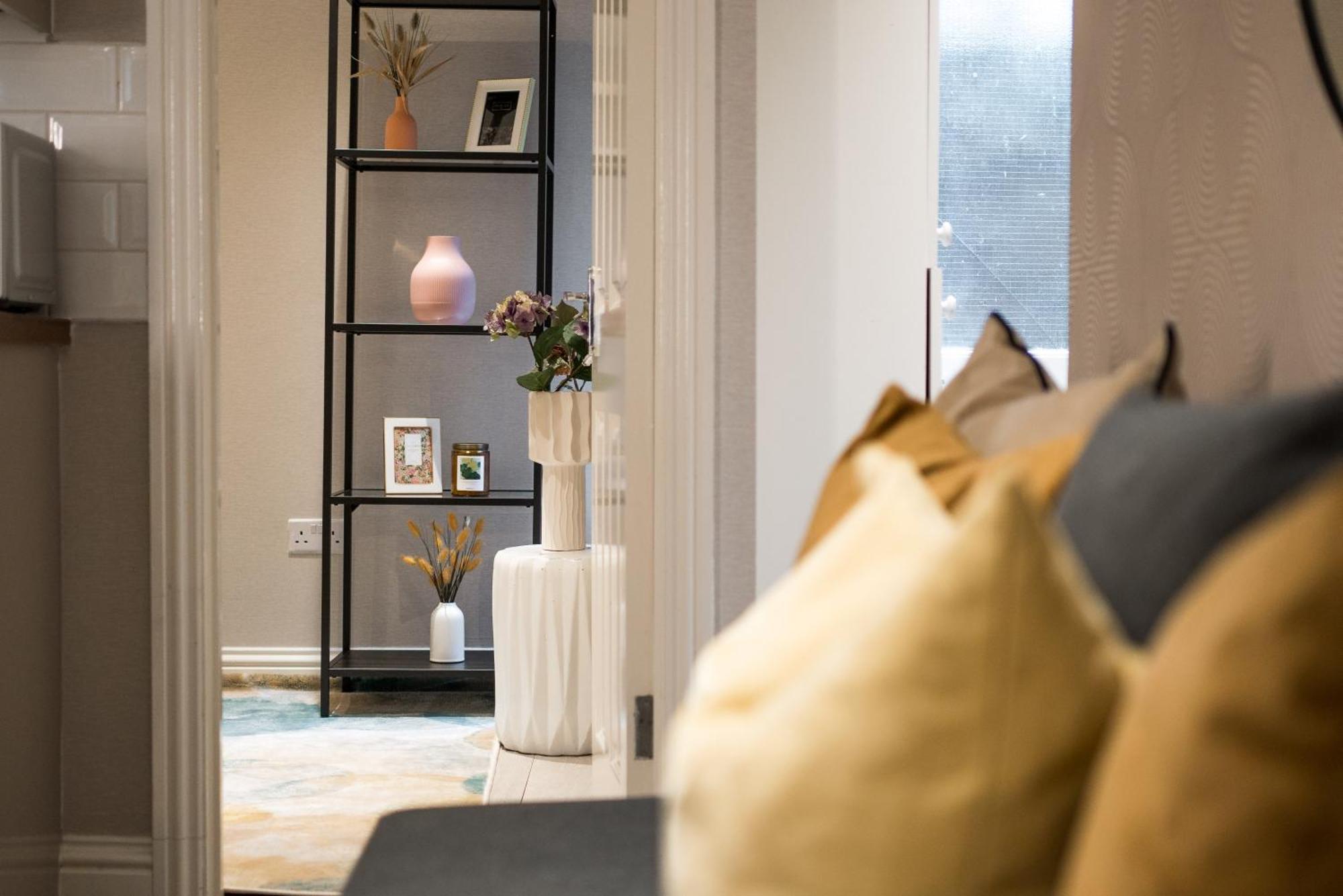 Rd Central-cozy-westfields-2bed-new-westfields- Londra