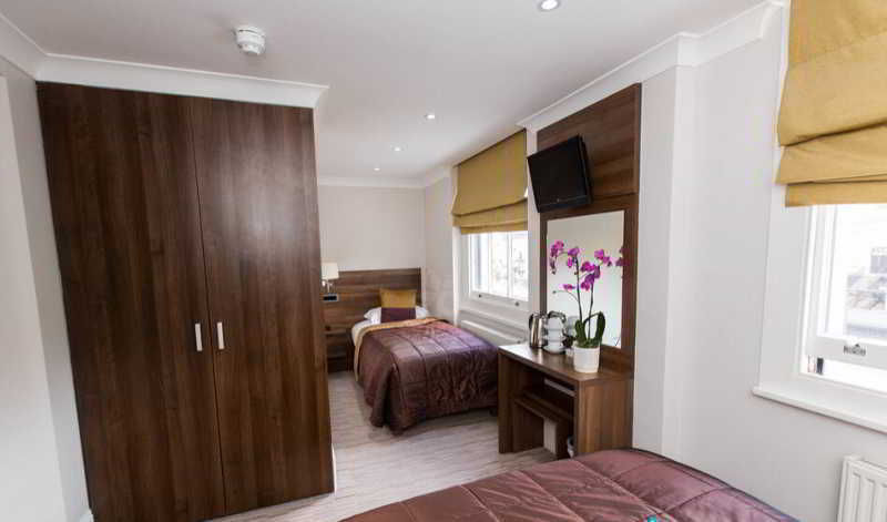House Hotel 3*