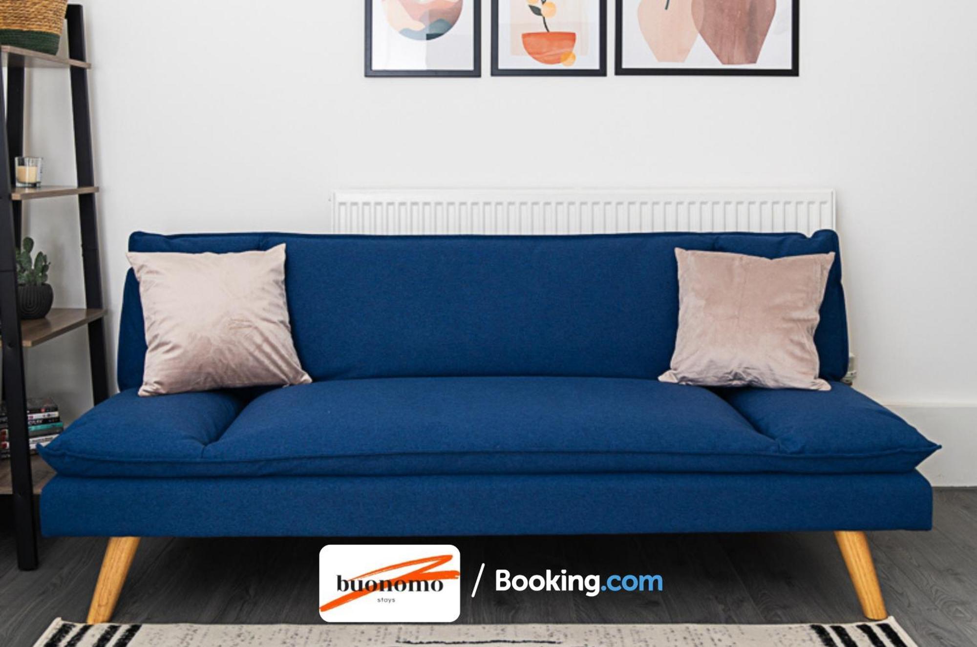 Appartement Three Bedroom At Buonomo Short Lets & Serviced With Netflix & Games *