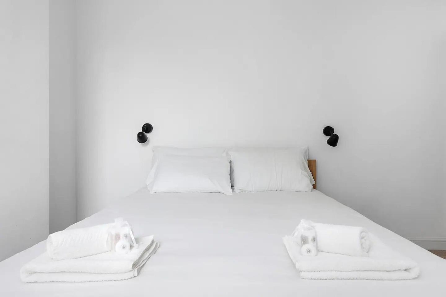 Pass The Keys Centrally Located Stylish Flat Appartement