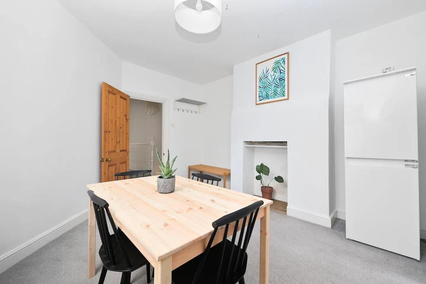 Pass The Keys Centrally Located Stylish Flat Appartement