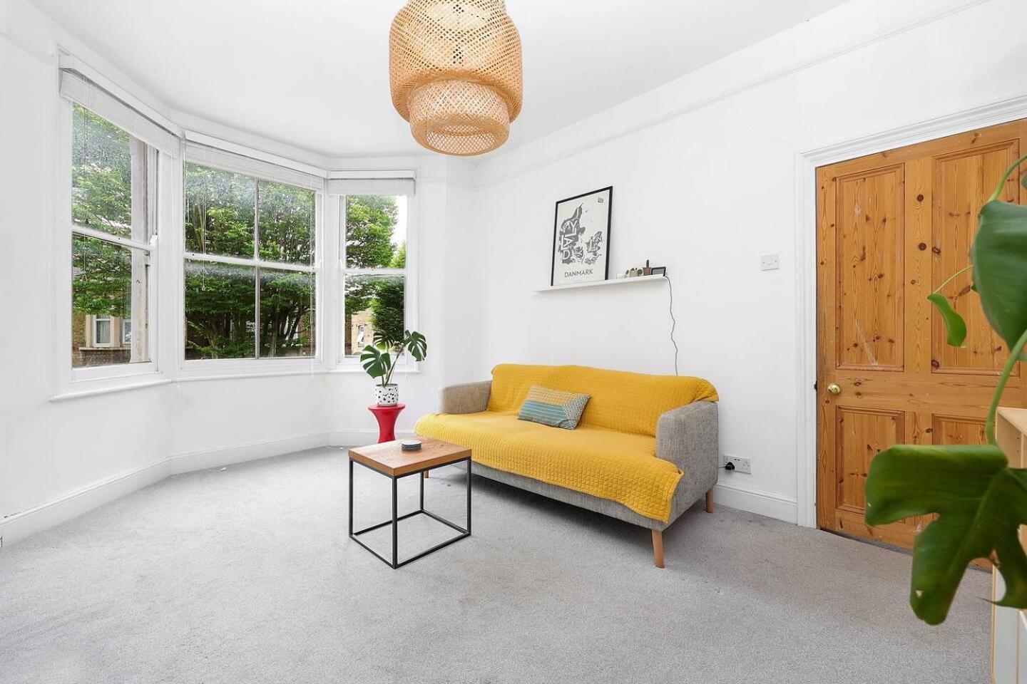 Pass The Keys Centrally Located Stylish Flat Appartement Londen