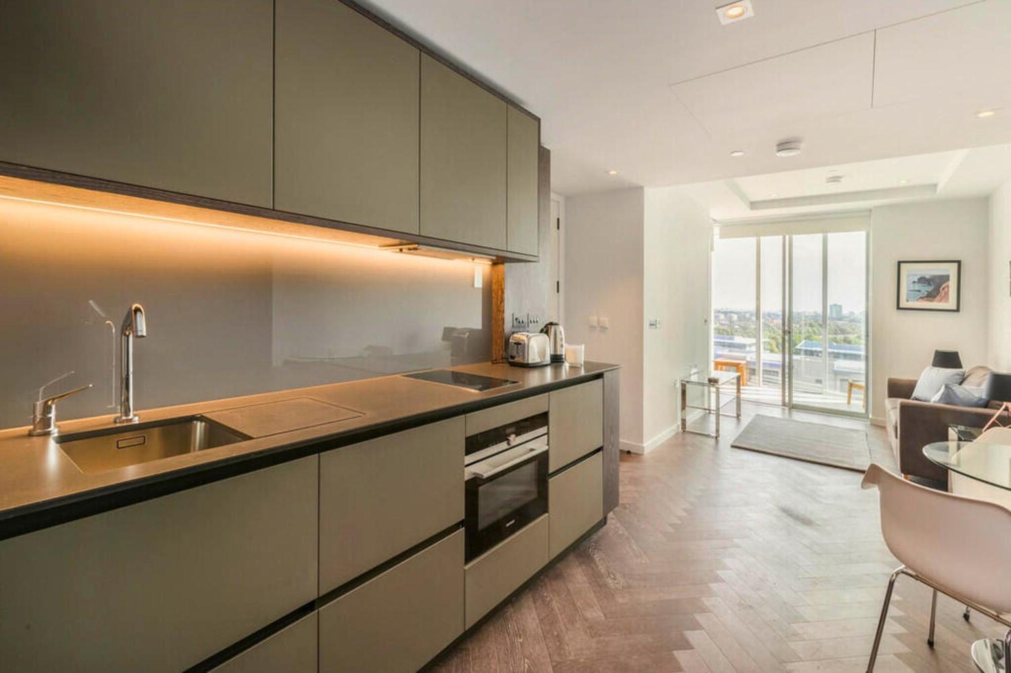 Appartement Battersea Power Station - Winter Garden Balcony & 1gb Wifi - Luxurylondonstays Londen