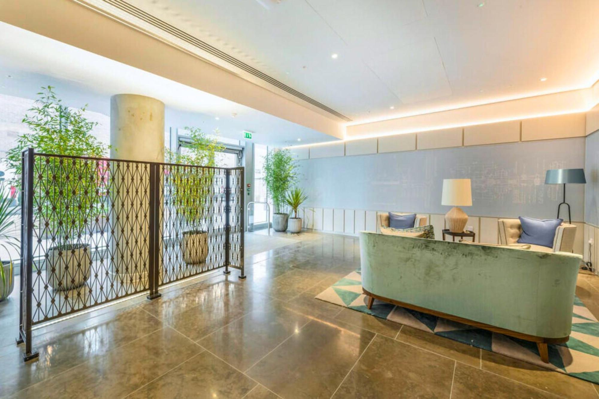 Appartement Battersea Power Station - Winter Garden Balcony & 1gb Wifi - Luxurylondonstays Londen